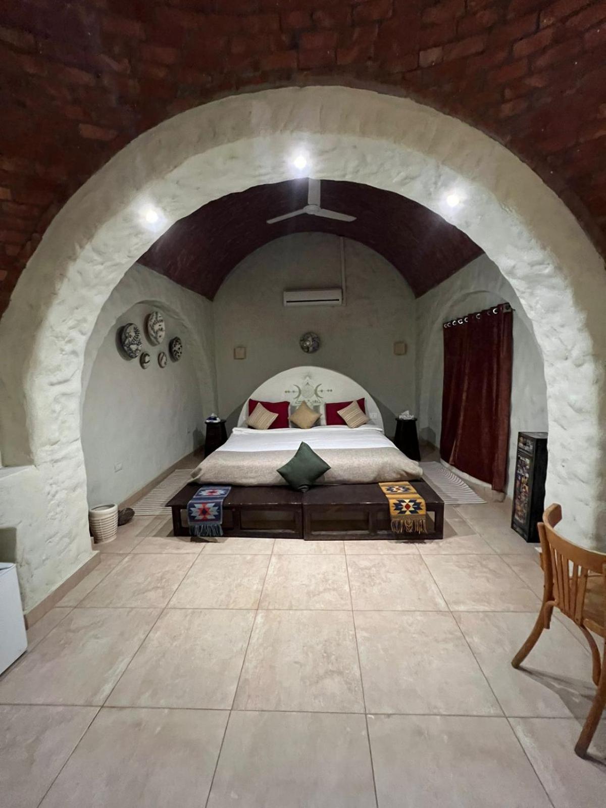 Artika Wadi Kiki Hotel アスワン エクステリア 写真