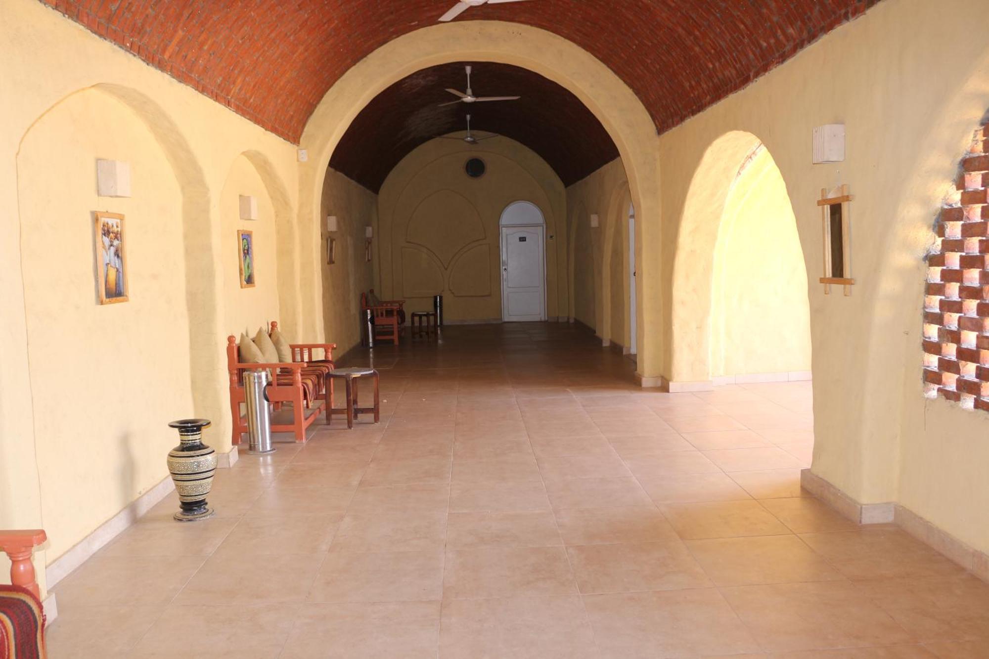 Artika Wadi Kiki Hotel アスワン エクステリア 写真